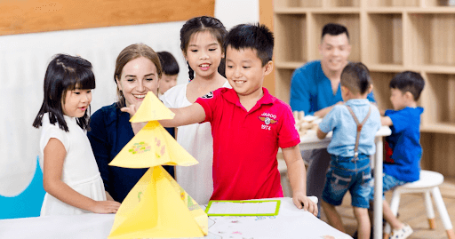 Tạo môi trường để trẻ thực hành các bài học