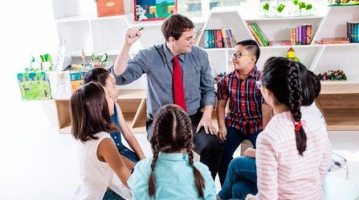 YOLA áp dụng phương pháp “Play-based” hoàn toàn mới giúp bé có thể học tiếng Anh thông qua chính những hoạt động tương tác đơn giản