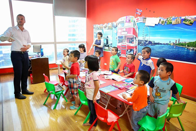 Dạy cho tiếng Anh cho bé 5 tuổi qua trò chơi