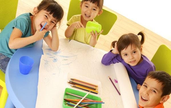 Có nên tự dạy tiếng Anh cho trẻ lớp 1?