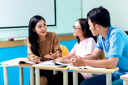 Luyện thi SAT điểm cao tuyệt đối tại YOLA