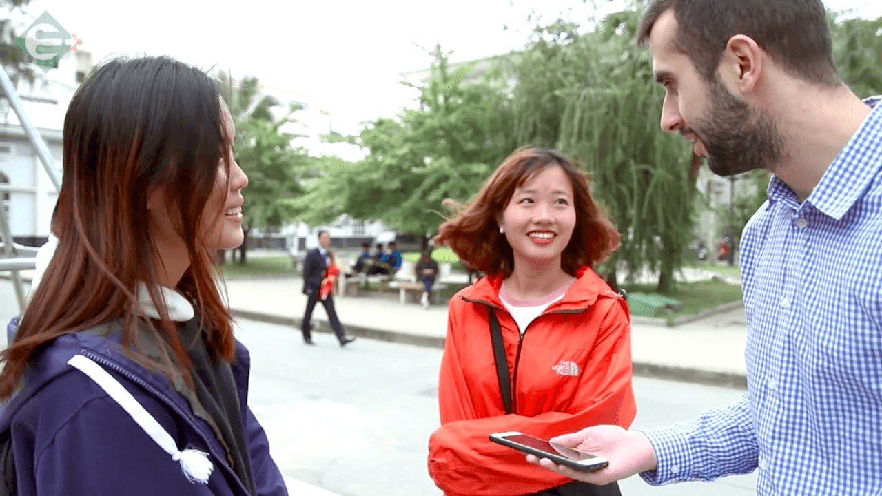 Nâng cao trình độ tiếng Anh nhờ giao tiếp thường xuyên