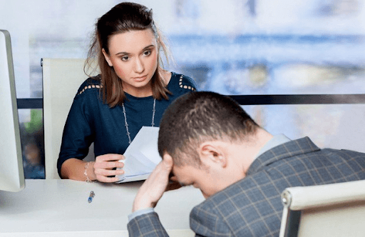 Thiếu tự tin trong giao tiếp khiến bạn mất điểm trong mắt người khác