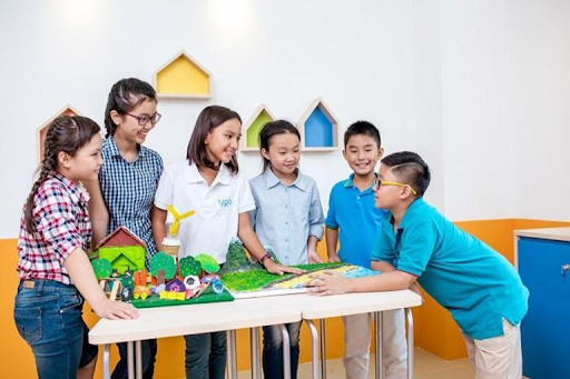 YOLA - trung tâm tiếng Anh tuyệt vời mẹ không nên bỏ qua